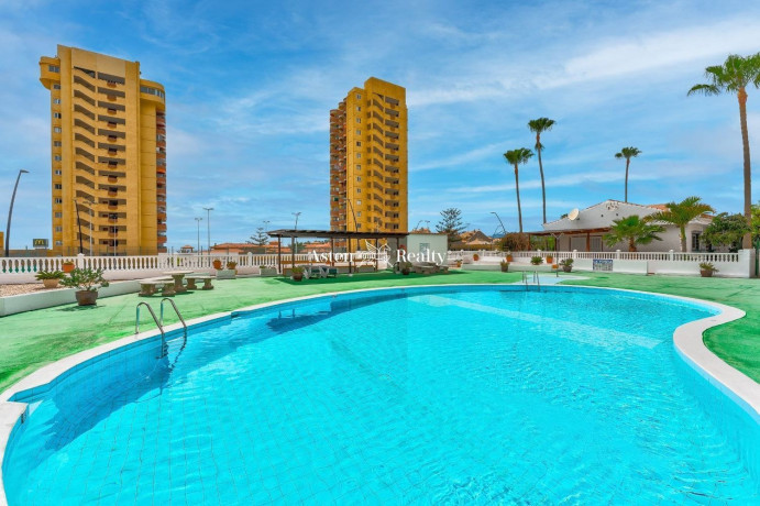 casa-o-chalet-independiente-en-venta-en-los-cristianos-big-25