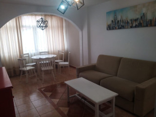 Piso en venta en calle Chasna, 8 (ref. 99943906)