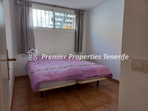 chalet-adosado-en-venta-en-avenida-el-palm-mar-big-11