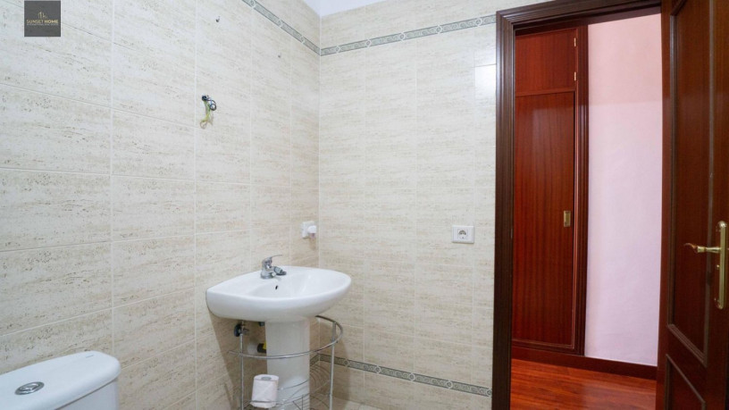 chalet-adosado-en-venta-en-calle-el-barbusano-11-big-12