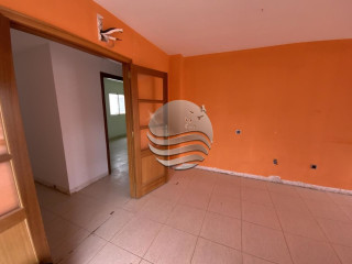 Piso en venta en calle Jazmín (ref. 31185)