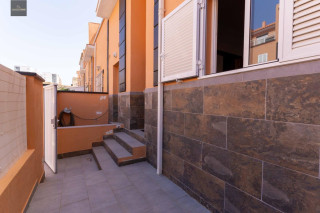 Chalet adosado en venta en calle el Barbusano, 11 (ref. 0067-03965)