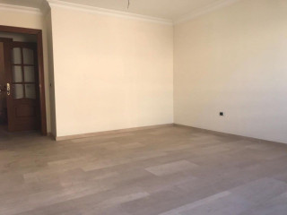 Piso en venta en Salamanca-Uruguay (ref. AP547)