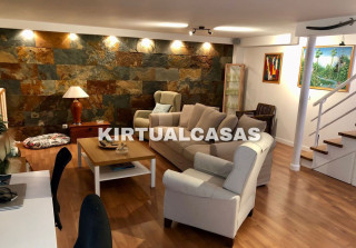 Chalet pareado en venta en calle Acorán (ref. KV-1890)