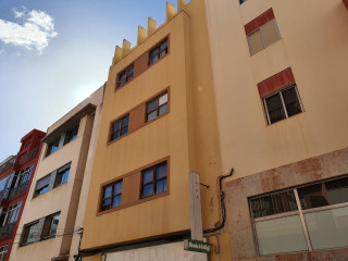 Piso en venta en calle Cairasco (ref. 00601)