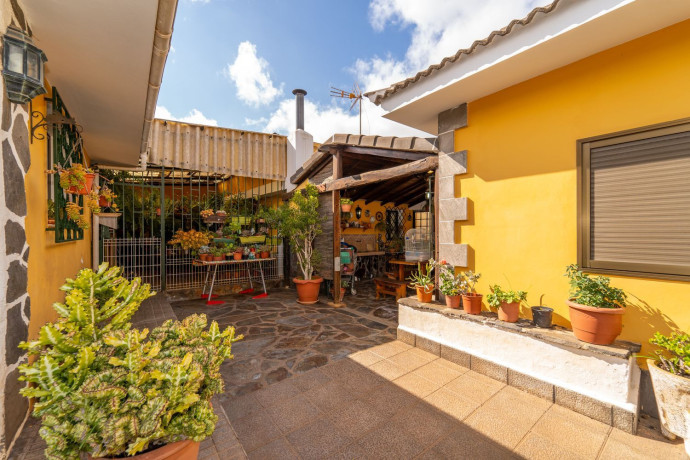 casa-o-chalet-independiente-en-venta-en-calle-juan-de-vera-34-big-2