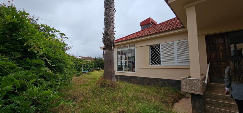 casa-o-chalet-independiente-en-venta-en-urb-geneto-guamasa-los-baldios-big-2