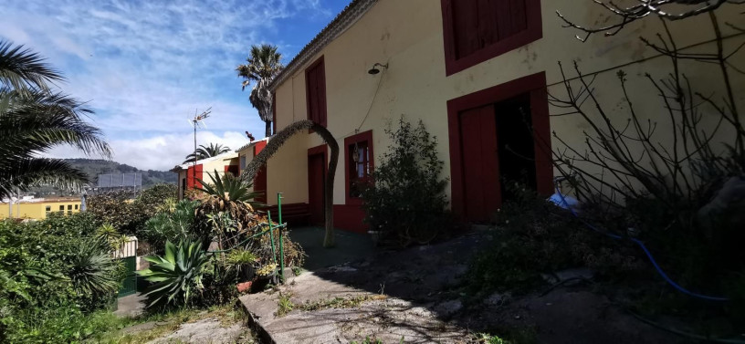 casa-de-pueblo-en-venta-en-la-laguna-big-12