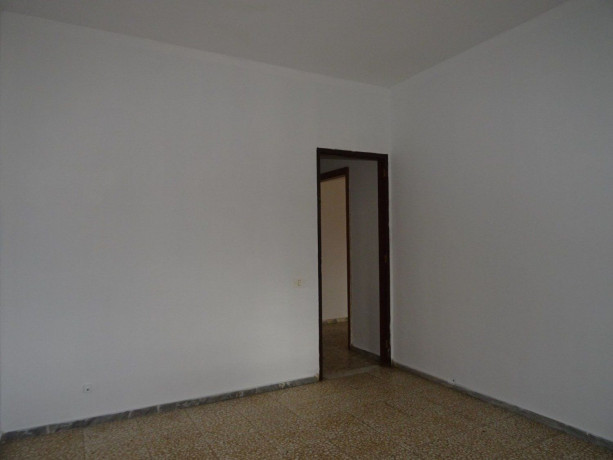 piso-en-venta-en-calle-arzobispo-elias-yanes-48-big-14