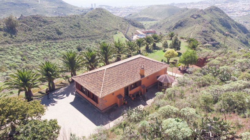 casa-rural-en-venta-en-finca-la-mesa-ponte-1-big-1