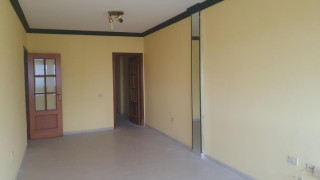 Piso en venta en calle Zebenzuy