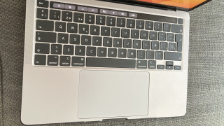Mac Pro 13 2020 gris espacial