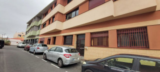 Piso en venta en calle Los Toledos (ref. 00820)