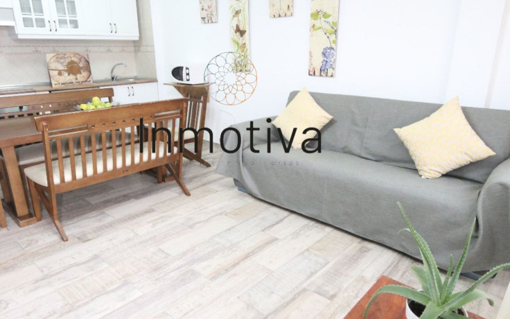 piso-en-venta-en-calle-villa-de-la-orotava-sn-big-4