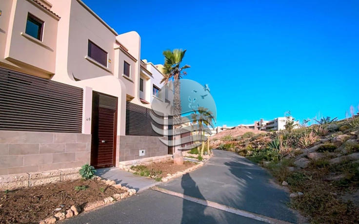 casa-o-chalet-independiente-en-venta-en-avenida-mar-adriatico-big-1