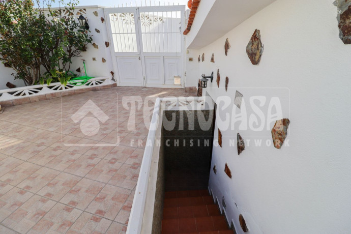 casa-o-chalet-independiente-en-venta-en-calle-san-benito-abad-big-5