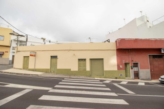 Casa o chalet independiente en venta en calle el Calvario, 64 (ref. JRC32-02750)