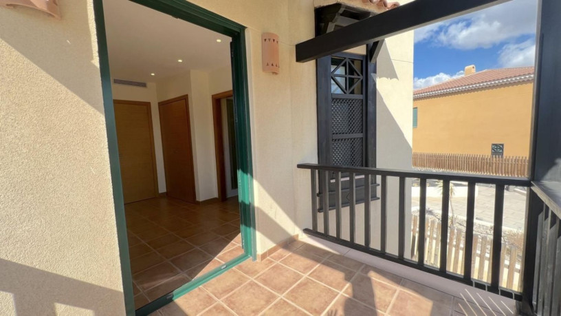 chalet-adosado-en-venta-en-calle-de-las-higueras-big-11