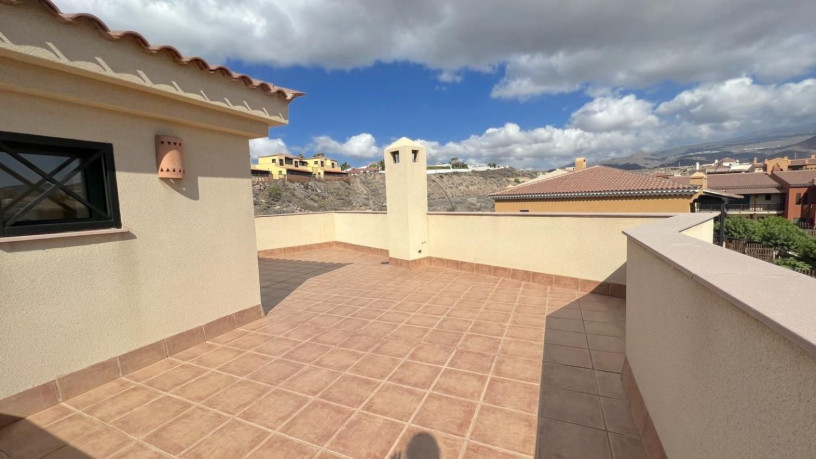 chalet-adosado-en-venta-en-calle-de-las-higueras-big-26