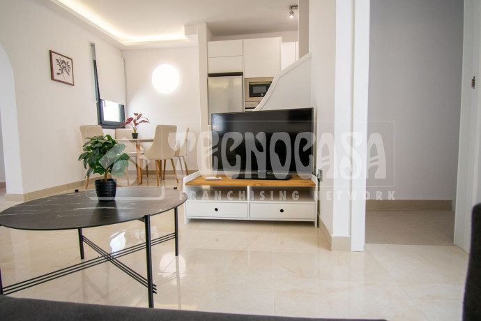 chalet-adosado-en-venta-en-golf-del-sur-amarilla-golf-ref-102359304-big-5