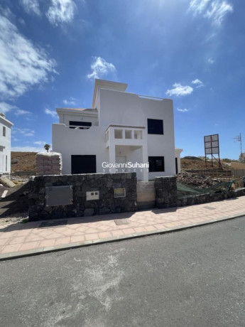 casa-o-chalet-independiente-en-venta-en-golf-del-sur-amarilla-golf-big-1