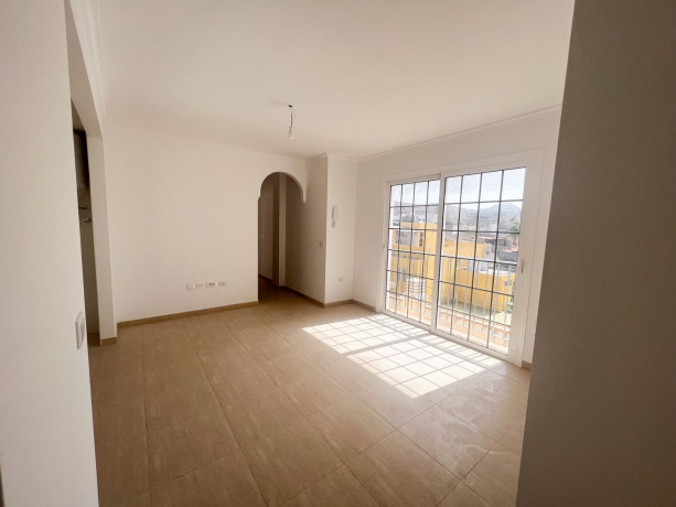 piso-en-venta-en-calle-la-tosca-61-big-0