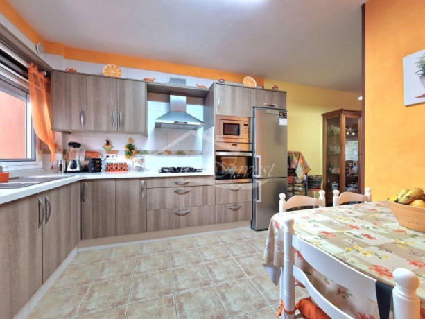 chalet-adosado-en-venta-en-san-miguel-de-abona-big-11