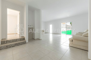 Casa o chalet independiente en venta en calle Fermín Pérez, 11 b (ref. AK1023)