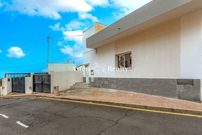 casa-o-chalet-independiente-en-venta-en-calle-fermin-perez-big-2