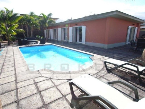 casa-o-chalet-independiente-en-venta-en-distrito-botanico-big-1