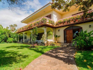 Casa o chalet independiente en venta en Distrito San Antonio - Las Arenas