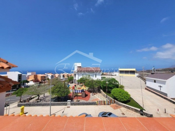 casa-o-chalet-en-venta-en-playa-san-juan-big-19