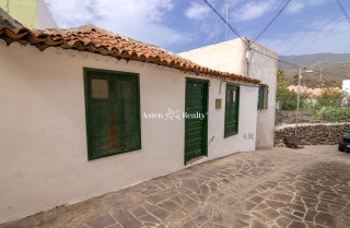Casa o chalet en venta en calle Veguilla (ref. 8353)