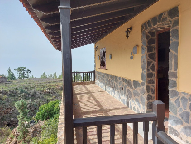 casa-rural-en-venta-en-guia-de-isora-big-3