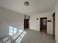 piso-en-venta-en-avenida-emigrante-small-8