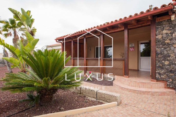 casa-o-chalet-independiente-en-venta-en-playa-san-juan-ref-r62501v-big-3