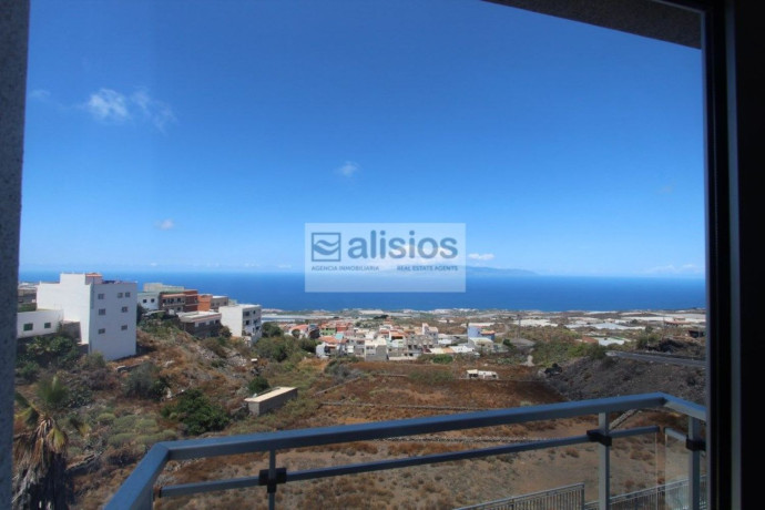 piso-en-venta-en-avenida-isora-93-big-1