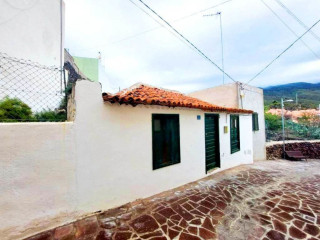 Piso en venta en Urb. Casa Rural de 2 Dormitorios, Guia De Isora, Guia de Isora (ref. H1746)