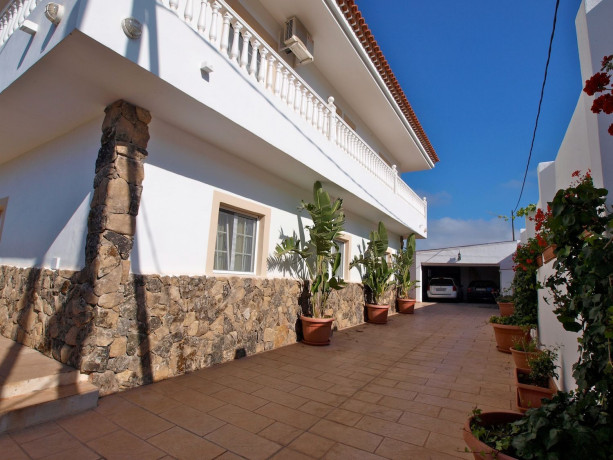 casa-o-chalet-independiente-en-venta-en-guia-de-isora-big-2