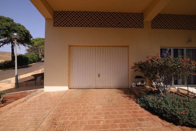 chalet-adosado-en-venta-en-carretera-marazul-sn-big-17