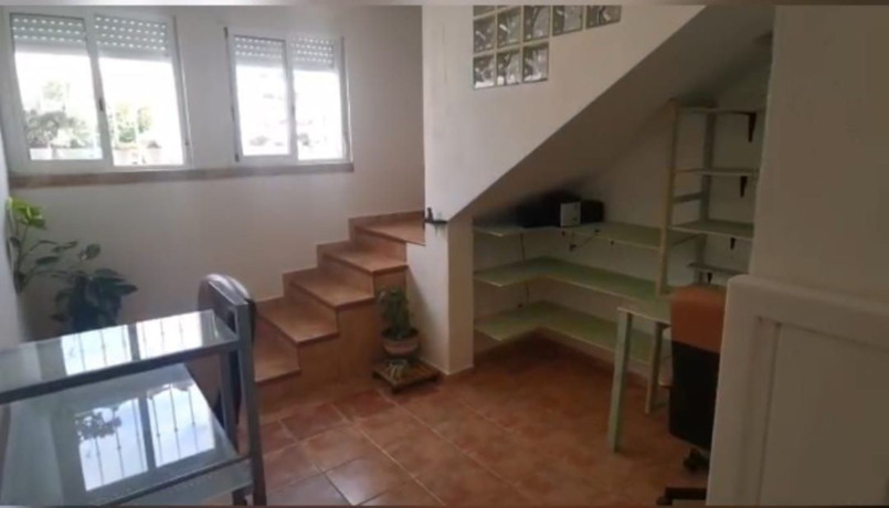 chalet-adosado-en-venta-en-calle-el-mirlo-9-big-2