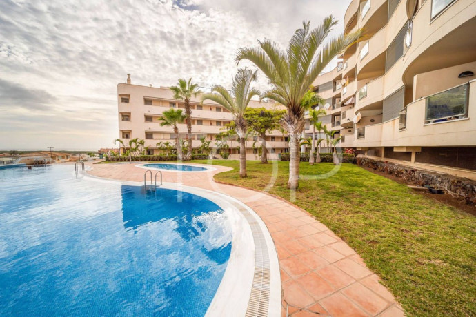 piso-en-venta-en-palm-mar-big-1