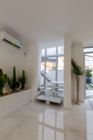 casa-o-chalet-independiente-en-venta-en-avenida-del-poniente-31-big-19