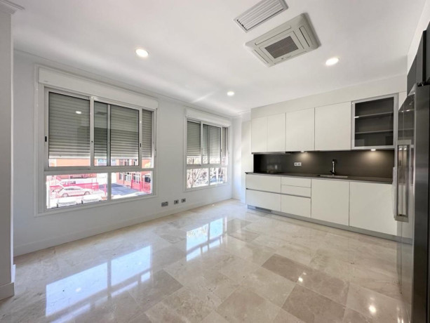 piso-en-venta-en-calle-tome-cano-1-big-4