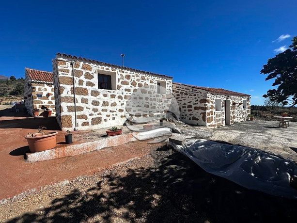 casa-o-chalet-independiente-en-venta-en-calle-la-higuera-big-12