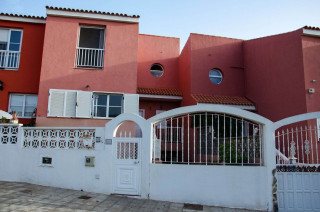 Chalet adosado en venta en avenida Mal Pais