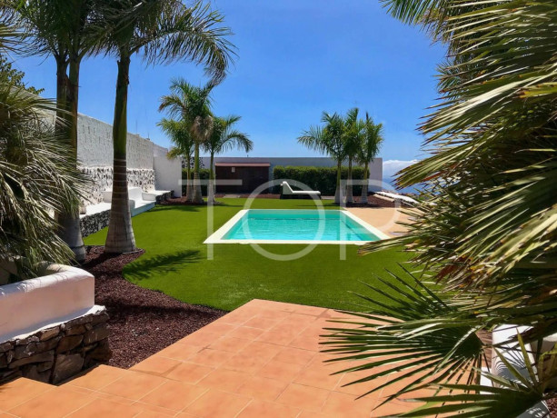 casa-rural-en-venta-en-playa-san-juan-big-4