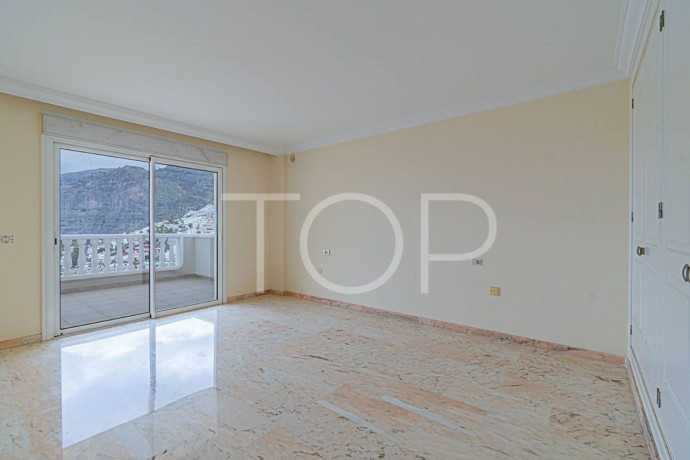 piso-en-venta-en-puerto-de-santiago-big-14