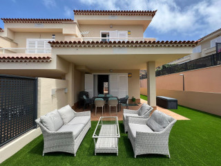 Chalet adosado en venta en Puerto de Santiago (ref. 275192)