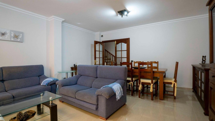 chalet-adosado-en-venta-en-calle-los-gofiones-1-big-14